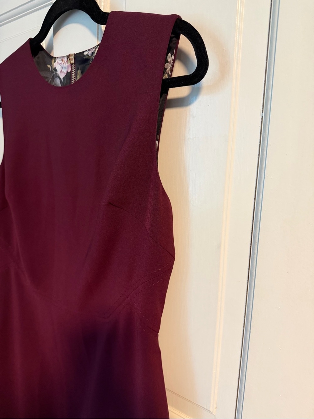 Ted Baker Sskyed Seam Detail Fitted Sheath Dress TB Size 3 US 8 Burgundy Office - Picture 5 of 11